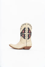 Load image into Gallery viewer, Vintage x REED’S SHOES Butterfly Embroidered Cream Leather Cowboy Boot (8.5, 9W)