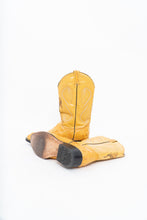 Load image into Gallery viewer, Vintage x VAQEURO Yellow Genuine Croc Cowboy Boot (9M, 10-10.5W)