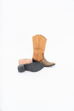 Load image into Gallery viewer, Vintage x Tan, Green Leather Cowboy Boot (5, 5.5W)