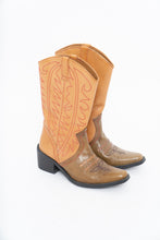Load image into Gallery viewer, Vintage x Tan, Green Leather Cowboy Boot (5, 5.5W)