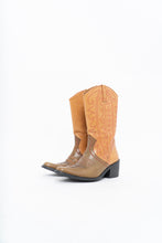 Load image into Gallery viewer, Vintage x Tan, Green Leather Cowboy Boot (5, 5.5W)