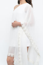 Load image into Gallery viewer, Vintage x White Lace Embroidered Flowy White Sheer Off-Shoulder Top (L)