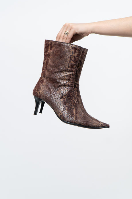 Vintage x Snakeskin Kitten Heel Boot (7-8)
