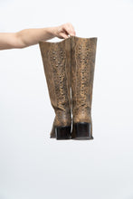Load image into Gallery viewer, Vintage x Made in Brazil x MATISSE Brown Faded Leather Cowboy Boots (7.5, 8W)