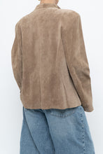Load image into Gallery viewer, Vintage x Tan Suede Fringe Jacket (M-XL)
