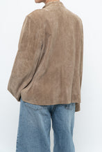 Load image into Gallery viewer, Vintage x Tan Suede Fringe Jacket (M-XL)