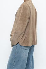 Load image into Gallery viewer, Vintage x Tan Suede Fringe Jacket (M-XL)