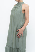 Load image into Gallery viewer, Vintage x Made in Italy x Silk-blend Green Flowy Halter Dress (S, M)
