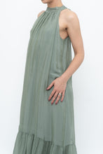 Load image into Gallery viewer, Vintage x Made in Italy x Silk-blend Green Flowy Halter Dress (S, M)