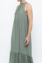 Load image into Gallery viewer, Vintage x Made in Italy x Silk-blend Green Flowy Halter Dress (S, M)