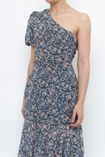 Load image into Gallery viewer, ASTR THE LABEL x Blue Floral One-Shoulder Midi Dress (S)