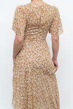 Load image into Gallery viewer, ASTR THE LABEL x Yellow Floral Flowy Midi Dress (S)