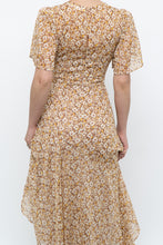 Load image into Gallery viewer, ASTR THE LABEL x Yellow Floral Flowy Midi Dress (S)