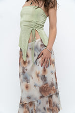 Load image into Gallery viewer, Vintage x Made in Canada x Whimsical Floral Tiered Midi Skirt (S-L)