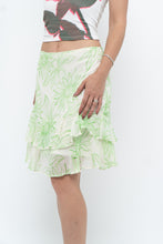 Load image into Gallery viewer, Vintage x Cream Floral Frilly Skirt (M)