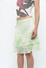 Load image into Gallery viewer, Vintage x Cream Floral Frilly Skirt (M)