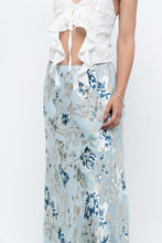 Load image into Gallery viewer, Vintage x Baby Blue Patterned Silk-Blend Maxi Skirt (M-XL)