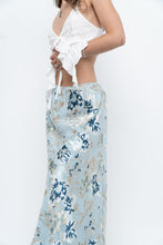 Load image into Gallery viewer, Vintage x Baby Blue Patterned Silk-Blend Maxi Skirt (M-XL)
