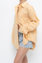 Load image into Gallery viewer, Vintage x Made in Hong Kong x CLUB MONACO Peach Striped Cotton Buttonup (XS-L)