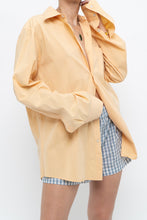 Load image into Gallery viewer, Vintage x Made in Hong Kong x CLUB MONACO Peach Striped Cotton Buttonup (XS-L)