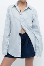 Load image into Gallery viewer, Vintage x EDDIE BAUER Blue, Grey Striped Cotton Buttonup (S, M)