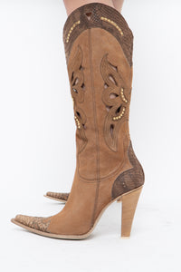 Vintage x Made in italy x Tan Suede Cutout Butterfly Studded Cowboy Boots (9, 9.5W)