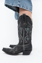 Load image into Gallery viewer, Vintage x ROPER Black Floral, Skull Embroidered Leather Cowboy Boots (6-7)
