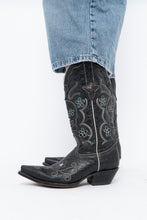 Load image into Gallery viewer, Vintage x ROPER Black Floral, Skull Embroidered Leather Cowboy Boots (6-7)