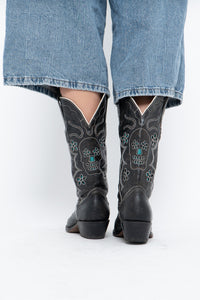 Vintage x ROPER Black Floral, Skull Embroidered Leather Cowboy Boots (6-7)