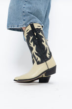 Load image into Gallery viewer, Vintage x Made in India x Cream, Black Flame Embroidered Cowboy Boots (9.5-10W)