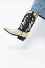 Load image into Gallery viewer, Vintage x Made in India x Cream, Black Flame Embroidered Cowboy Boots (9.5-10W)