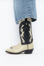 Load image into Gallery viewer, Vintage x Made in India x Cream, Black Flame Embroidered Cowboy Boots (9.5-10W)