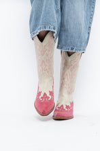 Load image into Gallery viewer, Vintage x Made in Mexico x Cream, Pink Embroidered Leather Cowboy Boots (9-10W)