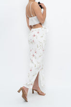 Load image into Gallery viewer, Vintage x Made in Portugal x White Floral Maxi Skirt (XS-M)