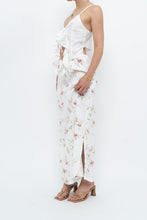 Load image into Gallery viewer, Vintage x Made in Portugal x White Floral Maxi Skirt (XS-M)