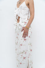 Load image into Gallery viewer, Vintage x Made in Portugal x White Floral Maxi Skirt (XS-M)