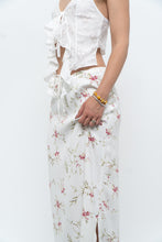 Load image into Gallery viewer, Vintage x Made in Portugal x White Floral Maxi Skirt (XS-M)