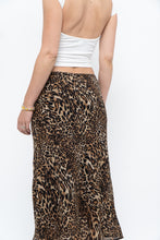 Load image into Gallery viewer, Vintage x Made in Canada x Leopard Print Flowy Midi Skirt (M-XL)