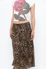 Load image into Gallery viewer, Vintage x Made in Canada x Leopard Print Flowy Midi Skirt (M-XL)