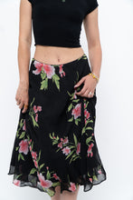 Load image into Gallery viewer, Vintage x Black, Pink Floral Flowy Midi Skirt (XS-M)