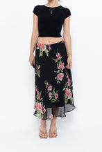 Load image into Gallery viewer, Vintage x Black, Pink Floral Flowy Midi Skirt (XS-M)