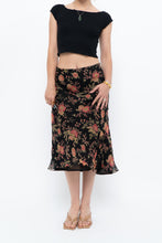 Load image into Gallery viewer, Vintage x Black, Coral Floral Silk Midi Skirt (2X-3X)
