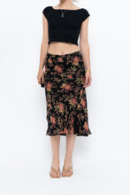 Load image into Gallery viewer, Vintage x Black, Coral Floral Silk Midi Skirt (2X-3X)