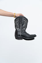 Load image into Gallery viewer, Vintage x Made in Mexico x STERLING RIVER Black Leather Butterfly Cowboy Boots (7W)
