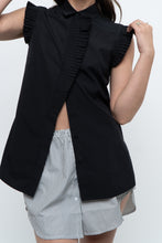 Load image into Gallery viewer, AKRIS x Black Sleeveless Cotton Buttonup (XS, S)