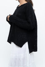 Load image into Gallery viewer, FREE PEOPLE x Black Knit Lightweight Sweater (XS-M)