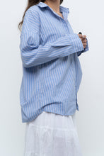 Load image into Gallery viewer, Vintage x Blue Striped Cotton-blend Beachy Buttonup (XS-L)