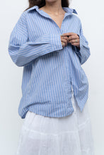 Load image into Gallery viewer, Vintage x Blue Striped Cotton-blend Beachy Buttonup (XS-L)