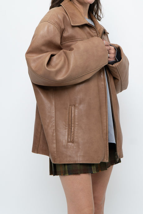 Vintage x Made in Canada x Beige Butter Leather Oversized Jacket (M-XL)