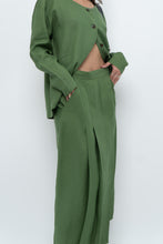Load image into Gallery viewer, Vintage x Green Linen Set (XS, S)